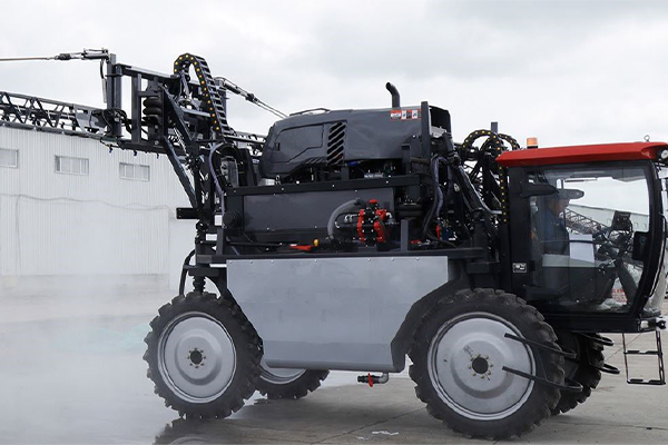 ООО «ФрэндМоторс» расширяет ассортимент сельхоз- и строительной техники